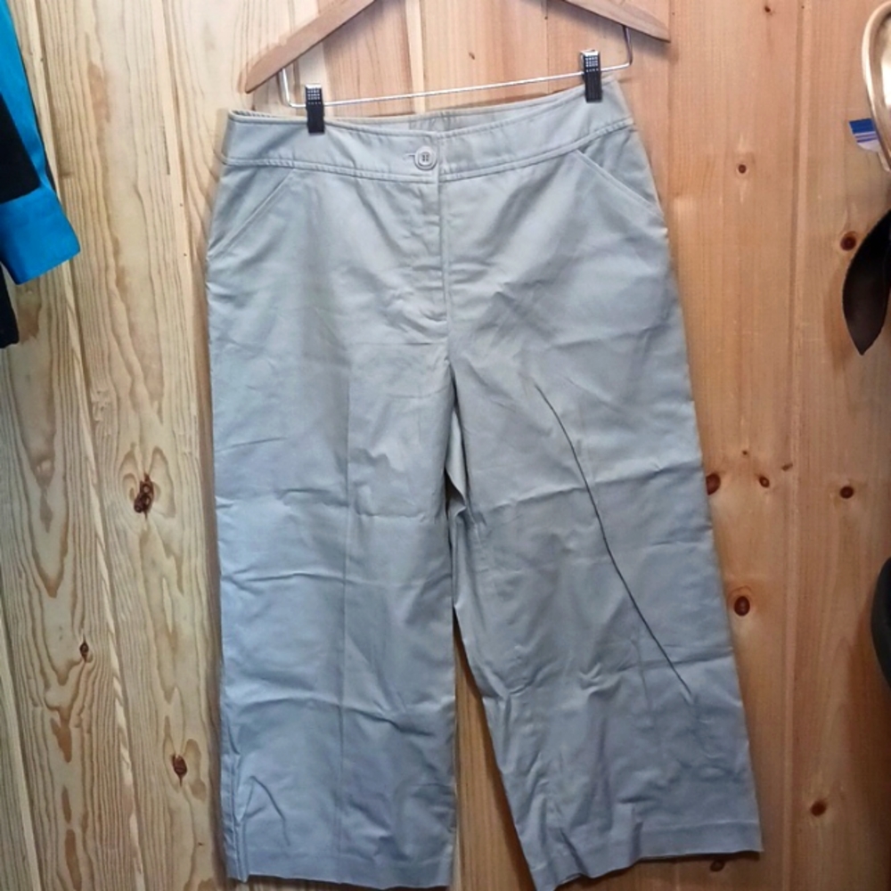 600 West Crop Pants w/Pockets Sand NWT